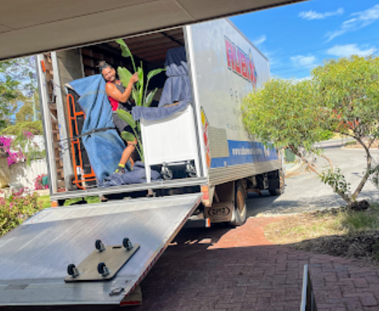 Coolbellup Movers